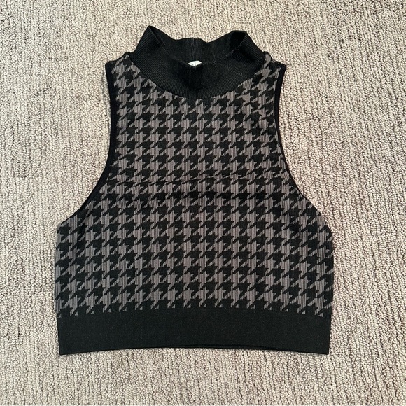 Lounge Set - Picture 3 of 4